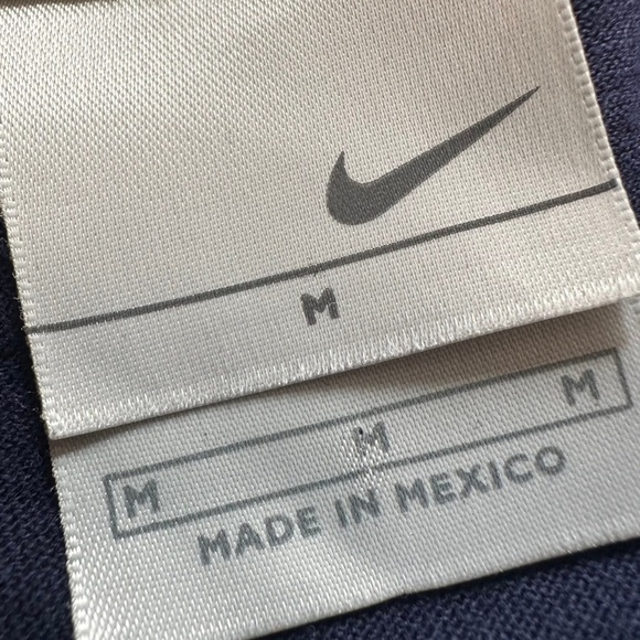 Nike shirt - Picture 4 of 5